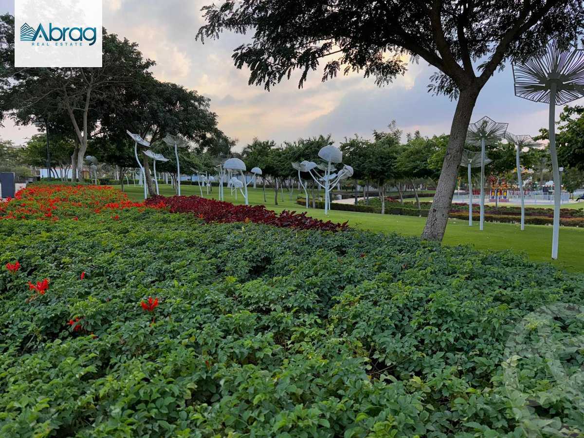 https://aqarmap.com.eg/en/listing/6080690-for-sale-cairo-el-sheikh-zayed-city-compounds-zyd-wr-llttwyr-park-towers-zed-el-sheikh-zayed-compound