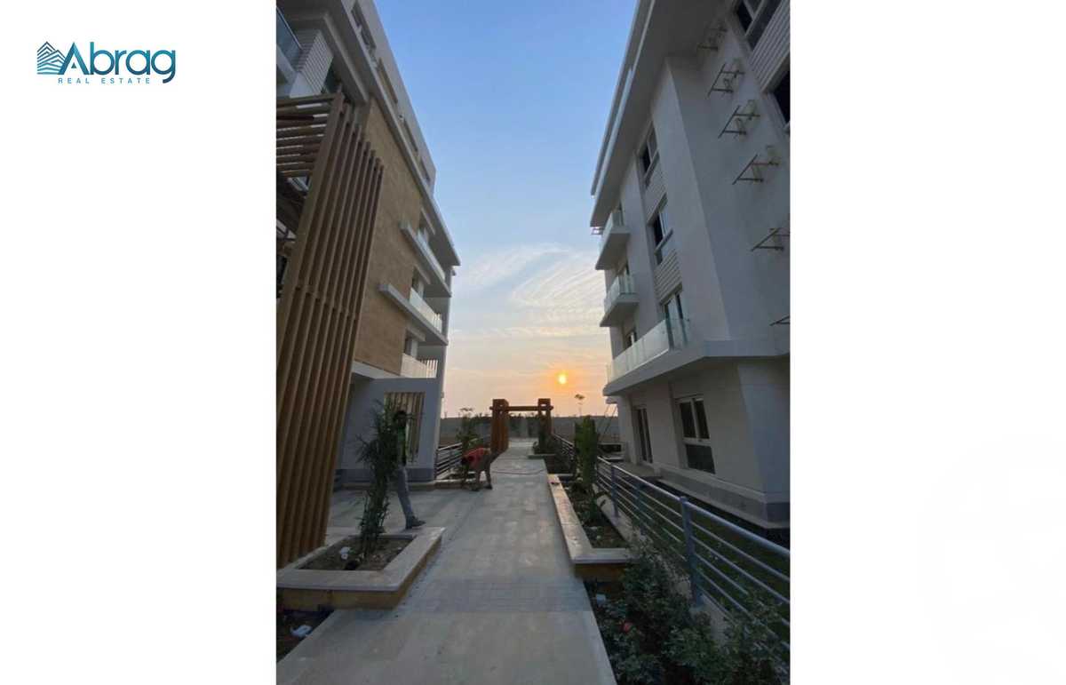 https://aqarmap.com.eg/ar/listing/6115644-for-sale-cairo-6th-of-october-compounds-mountain-view-icity-october