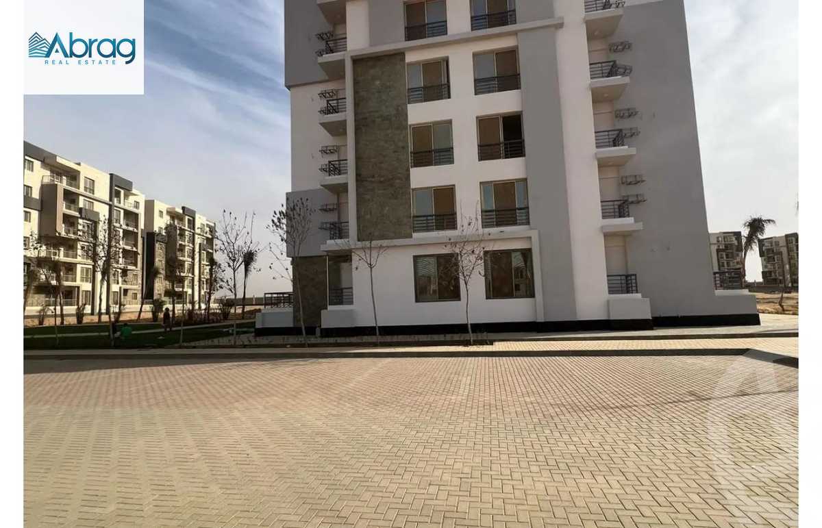 https://aqarmap.com.eg/en/listing/6118336-for-sale-cairo-el-sheikh-zayed-city-lshykh-zyd-ljdyd-west-view-residence-hdp