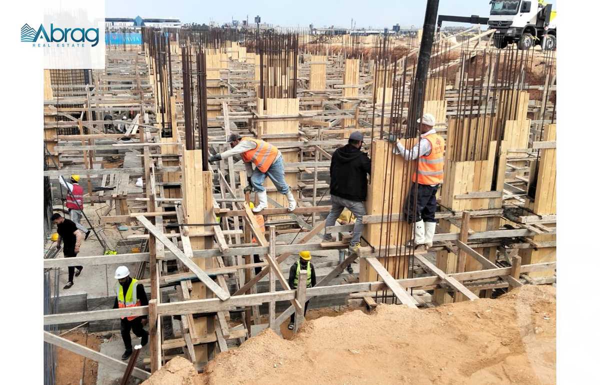https://aqarmap.com.eg/en/listing/6138890-for-sale-cairo-el-sheikh-zayed-city-compounds-rovan-city-epd