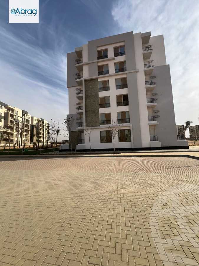 https://aqarmap.com.eg/ar/listing/6167065-for-sale-cairo-el-sheikh-zayed-city-lshykh-zyd-ljdyd-west-view-residence-hdp