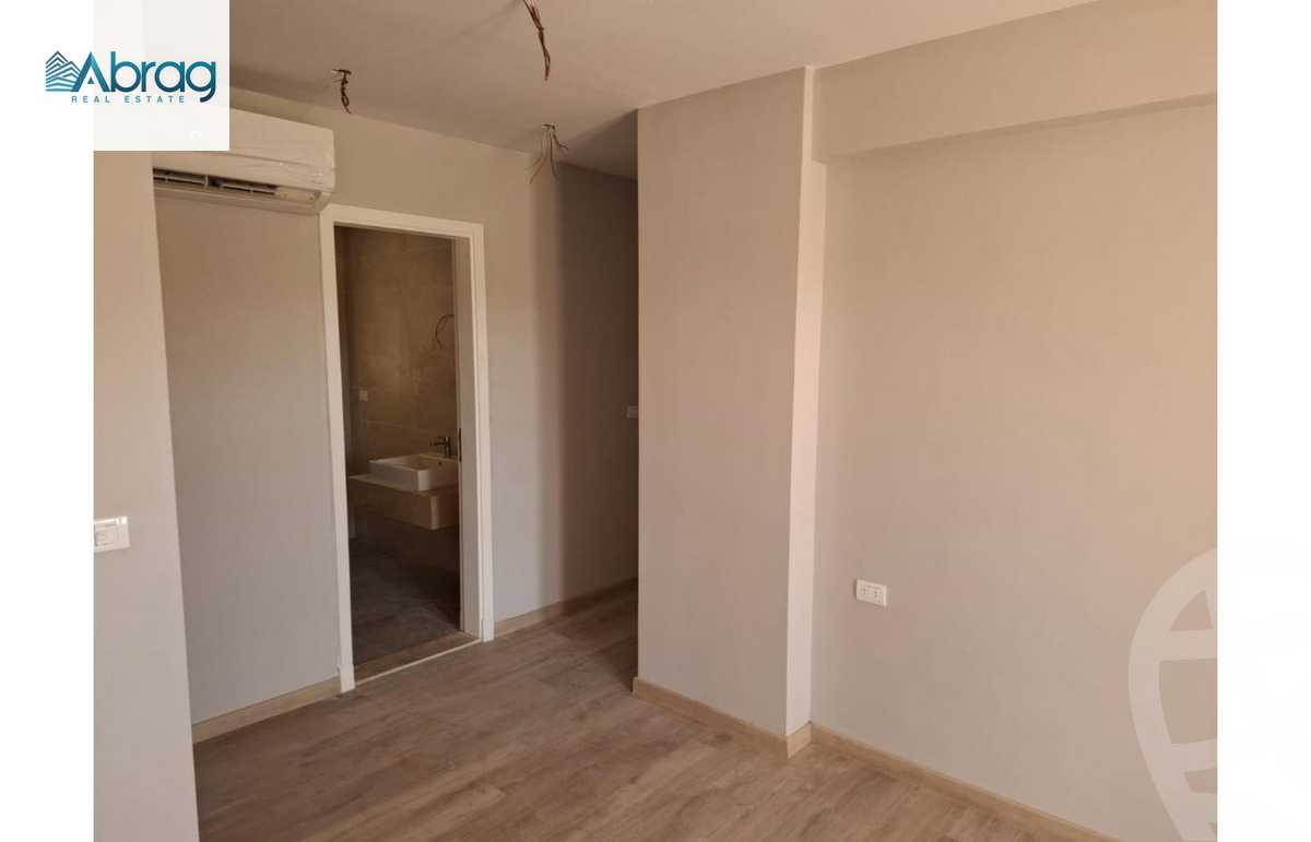 https://aqarmap.com.eg/ar/listing/6254866-for-sale-cairo-el-sheikh-zayed-city-compounds-kmbwnd-fyldj-wyst-dr-llttwyr