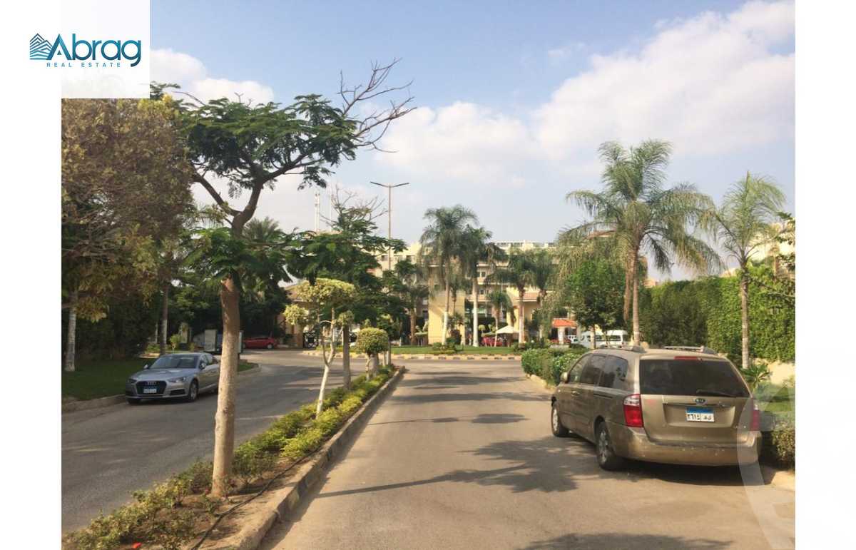 https://aqarmap.com.eg/en/listing/6301435-for-sale-cairo-el-sheikh-zayed-city-compounds-hadayek-el-mohandiseen