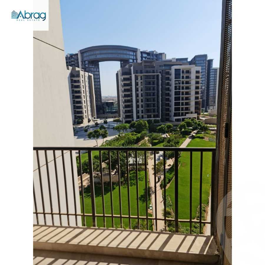 https://aqarmap.com.eg/en/listing/6303827-for-sale-cairo-el-sheikh-zayed-city-compounds-zyd-wr-llttwyr-park-towers-zed-el-sheikh-zayed-compound