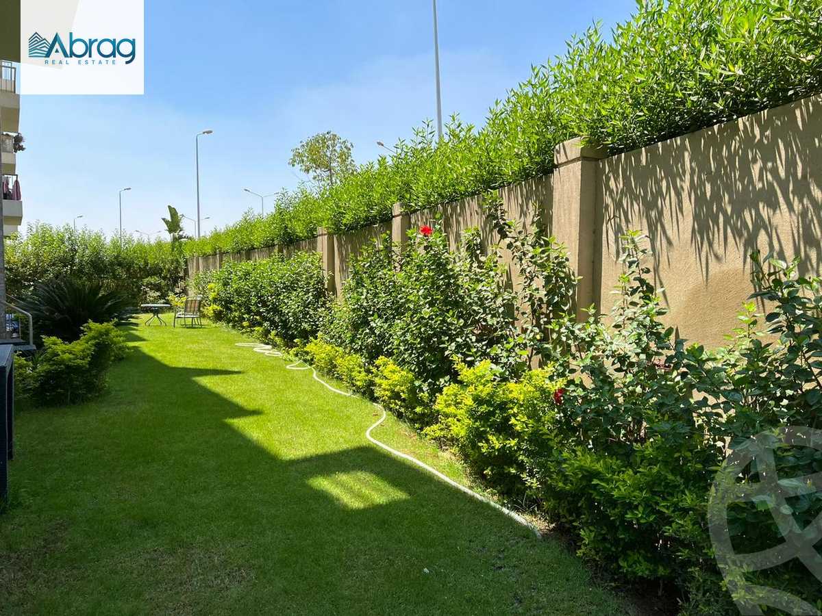 https://aqarmap.com.eg/en/listing/6446310-for-sale-cairo-el-sheikh-zayed-city-compounds-dh-drys