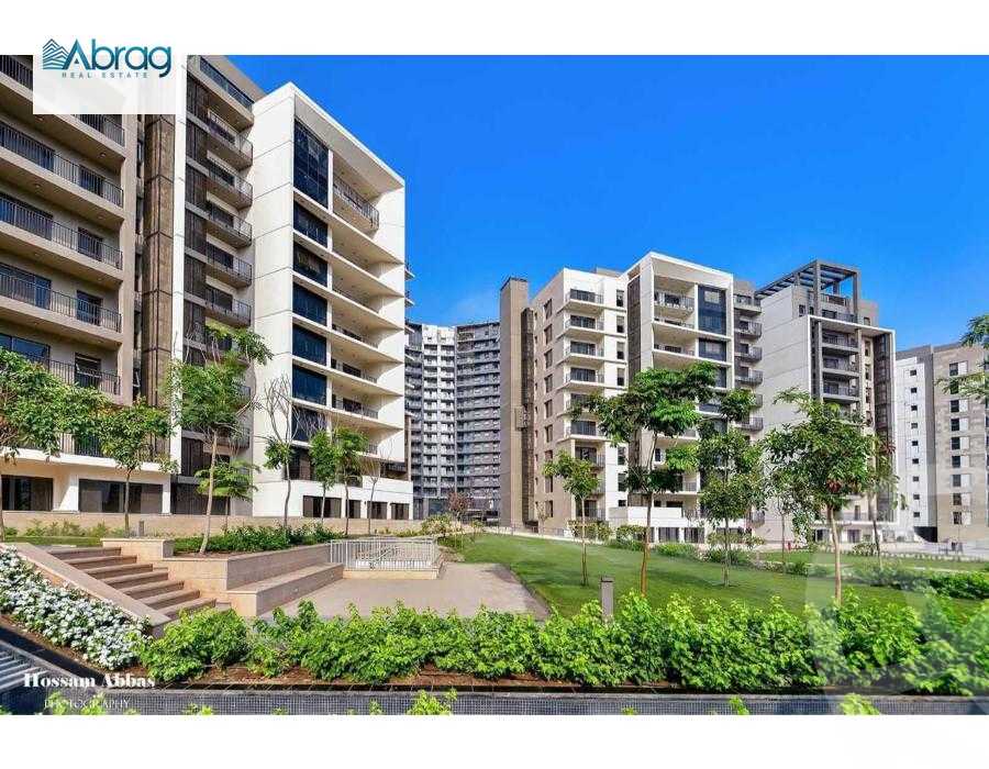 https://aqarmap.com.eg/en/listing/6567169-for-sale-cairo-el-sheikh-zayed-city-compounds-zyd-wr-llttwyr-park-towers-zed-el-sheikh-zayed-compound