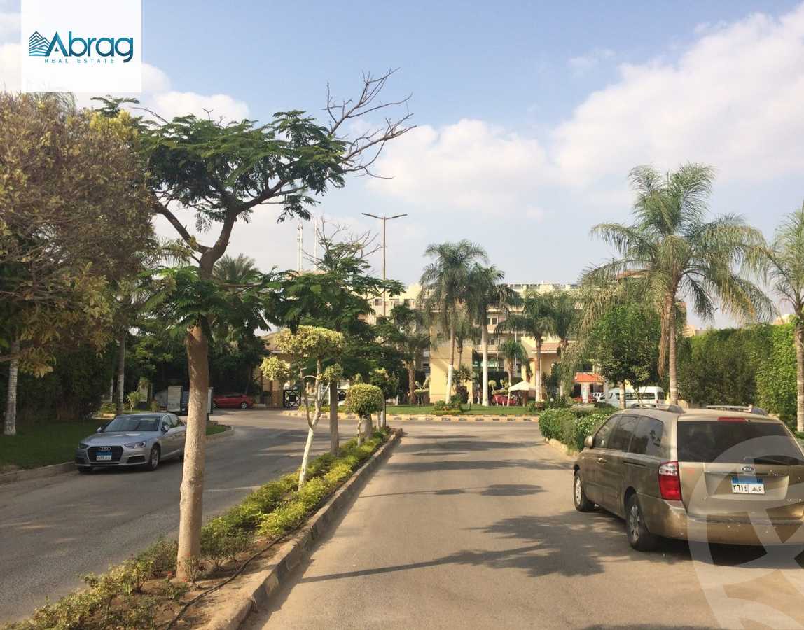 https://aqarmap.com.eg/ar/listing/6574625-for-sale-cairo-el-sheikh-zayed-city-compounds-hadayek-el-mohandiseen