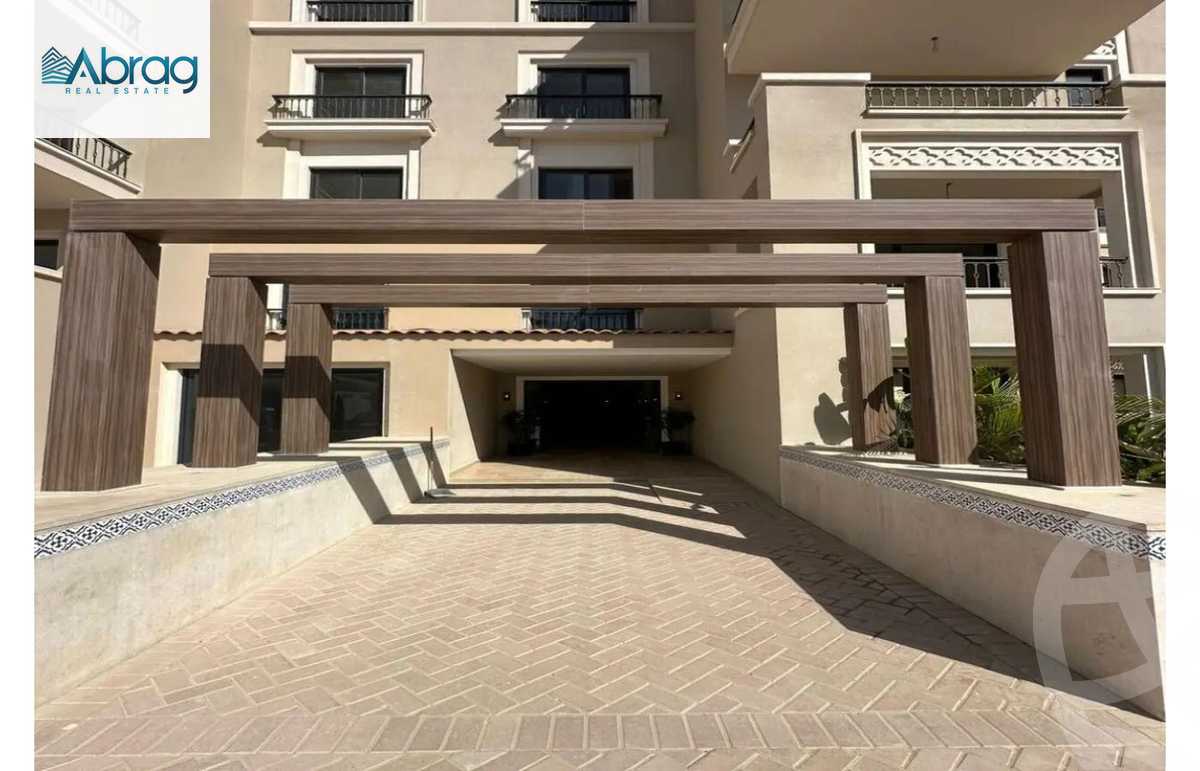 https://aqarmap.com.eg/en/listing/6588303-for-sale-cairo-el-sheikh-zayed-city-compounds-kmbwnd-fyldj-wyst-dr-llttwyr