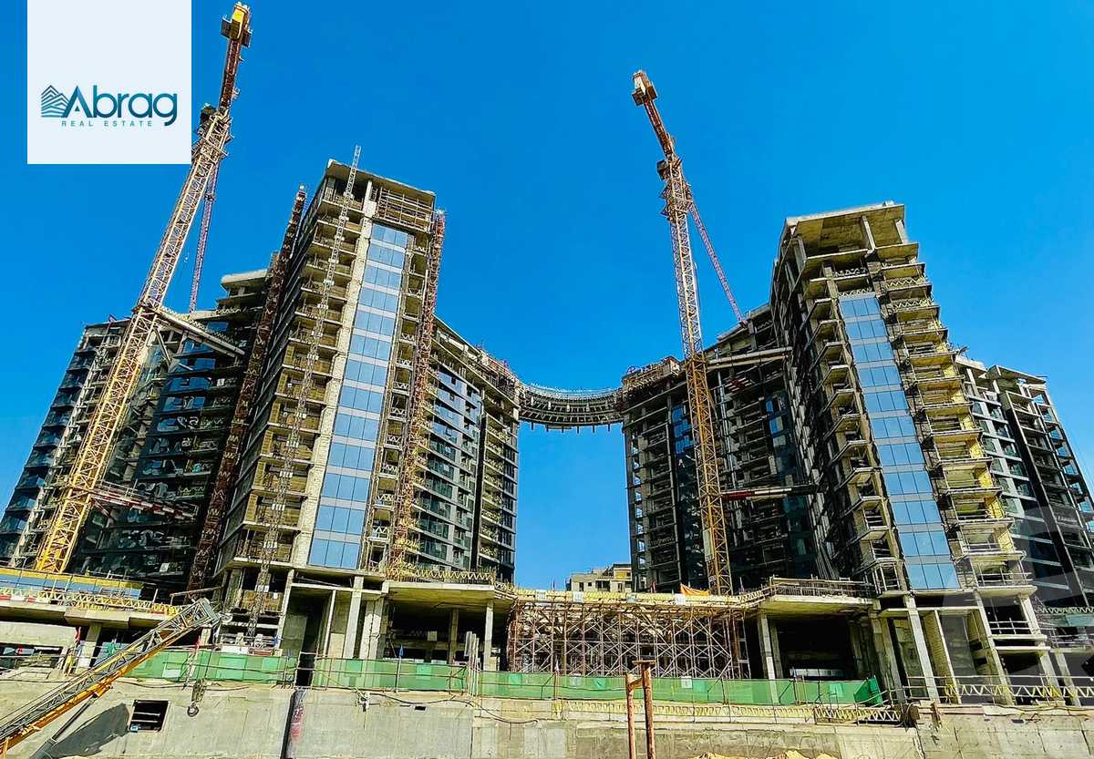 https://aqarmap.com.eg/ar/listing/3821471-for-sale-cairo-el-sheikh-zayed-city-compounds-brj-zyd-wr-llttwyr