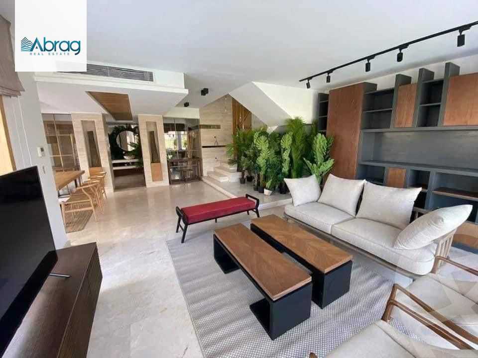https://aqarmap.com.eg/en/listing/4167861-for-sale-cairo-new-cairo-compounds-mountain-view-hyde-park