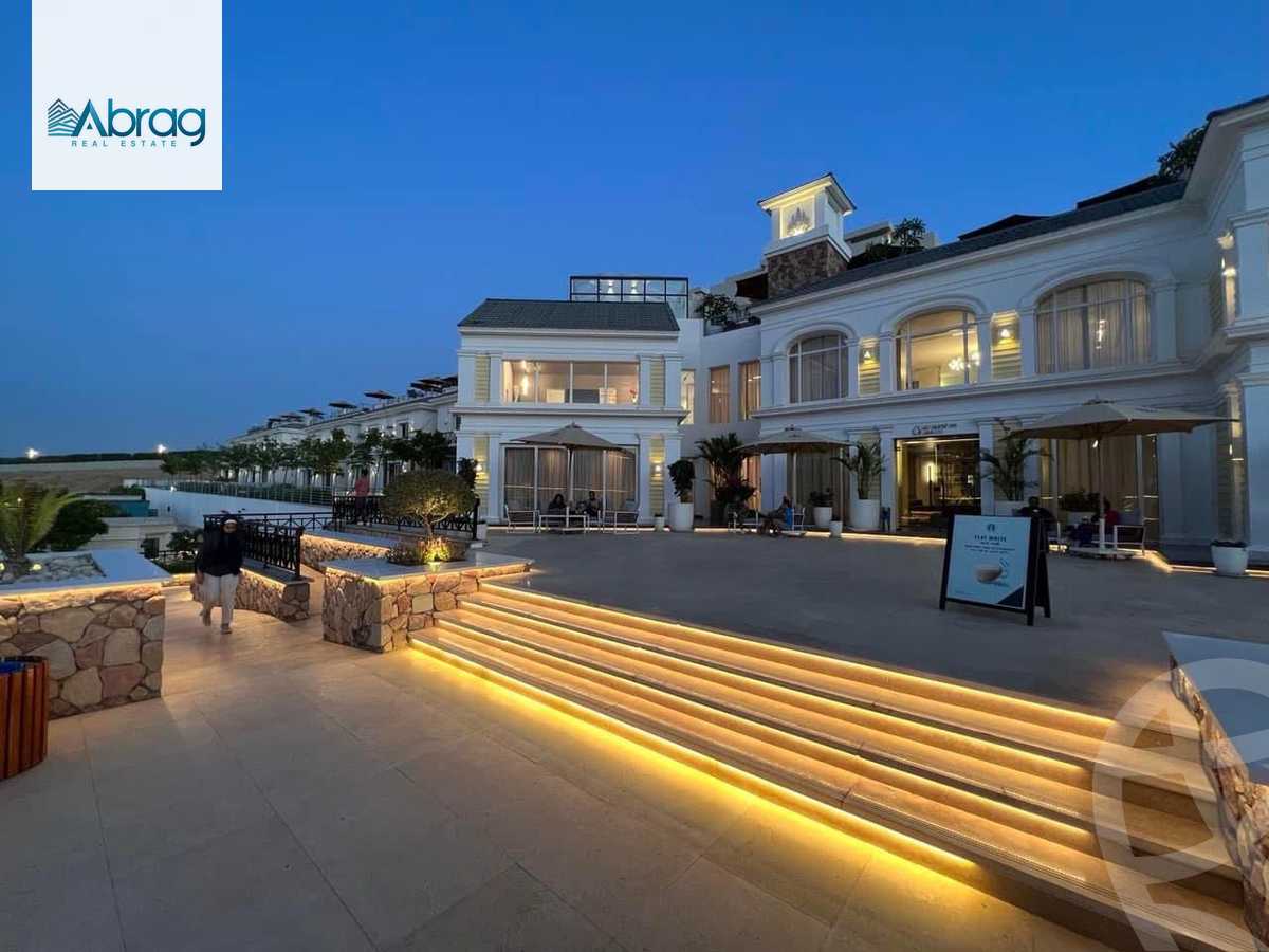https://aqarmap.com.eg/en/listing/4167861-for-sale-cairo-new-cairo-compounds-mountain-view-hyde-park