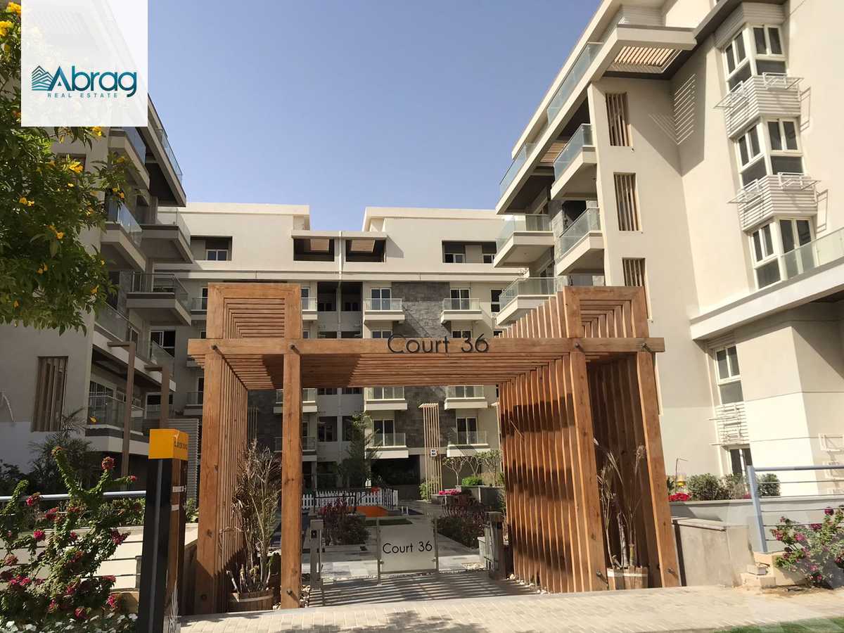 https://aqarmap.com.eg/en/listing/4167861-for-sale-cairo-new-cairo-compounds-mountain-view-hyde-park