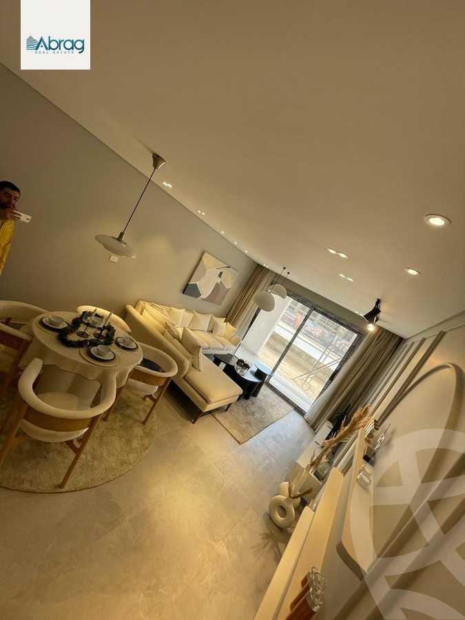 https://aqarmap.com.eg/en/listing/4209822-for-sale-cairo-el-sheikh-zayed-city-compounds-kmbwnd-fyldj-wyst-dr-llttwyr