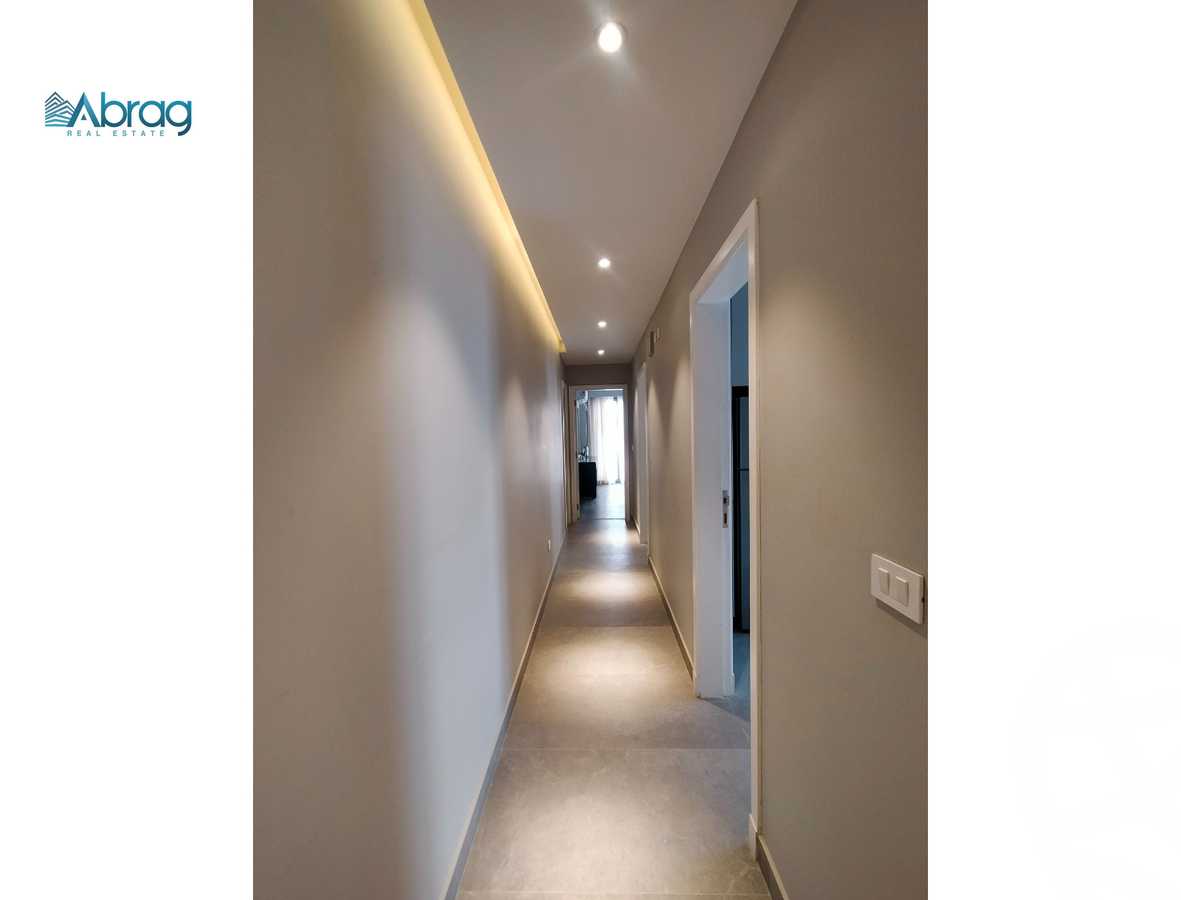 https://aqarmap.com.eg/en/listing/4309448-for-sale-cairo-el-sheikh-zayed-city-compounds-kmbwnd-fyldj-wyst-dr-llttwyr