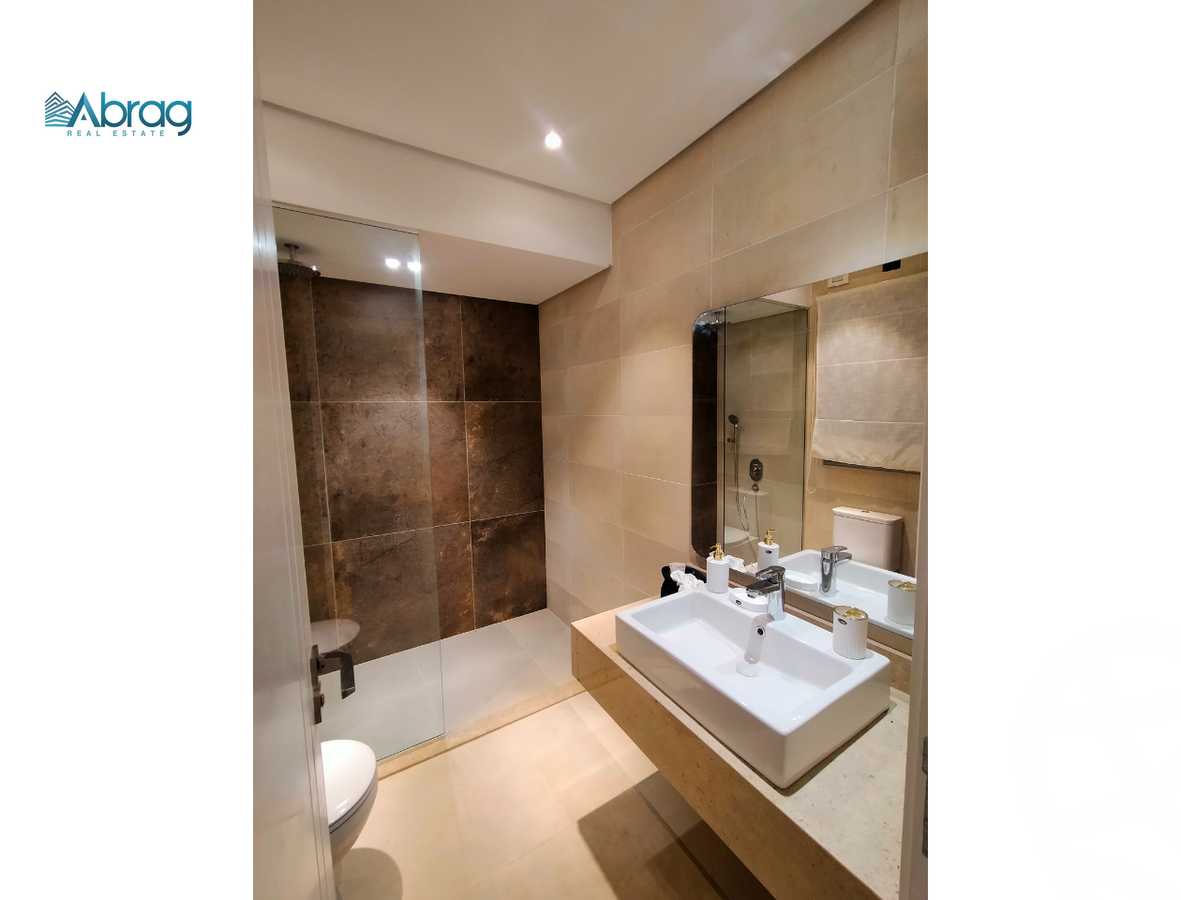 https://aqarmap.com.eg/en/listing/4331254-for-sale-cairo-el-sheikh-zayed-city-compounds-kmbwnd-fyldj-wyst-dr-llttwyr