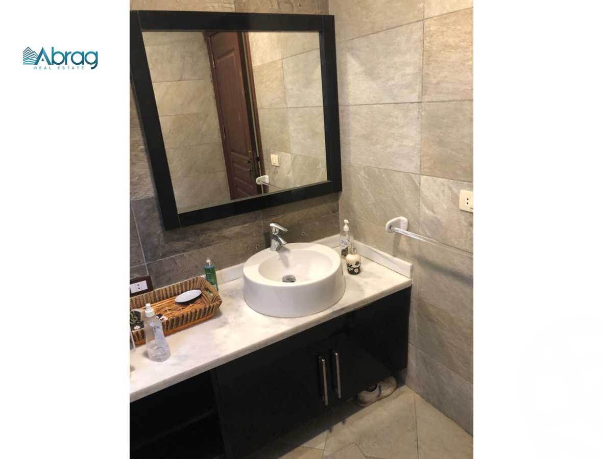 https://aqarmap.com.eg/ar/listing/4364827-for-sale-cairo-el-sheikh-zayed-city-compounds-in-sheikh-zayed-beverly-hills