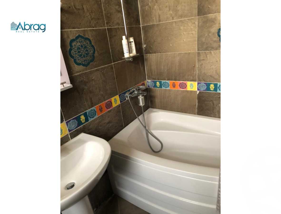 https://aqarmap.com.eg/ar/listing/4364827-for-sale-cairo-el-sheikh-zayed-city-compounds-in-sheikh-zayed-beverly-hills