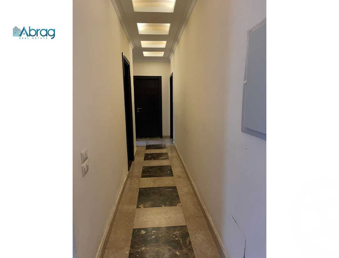 https://aqarmap.com.eg/ar/listing/4365619-for-sale-cairo-el-sheikh-zayed-city-compounds-in-sheikh-zayed-beverly-hills