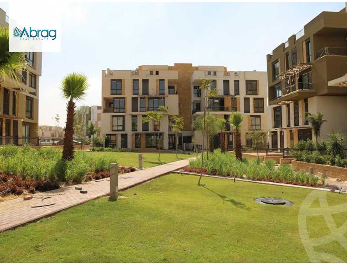 https://aqarmap.com.eg/ar/listing/4805872-for-sale-cairo-el-sheikh-zayed-city-compounds-kmbwnd-wyst-twn-swdyk