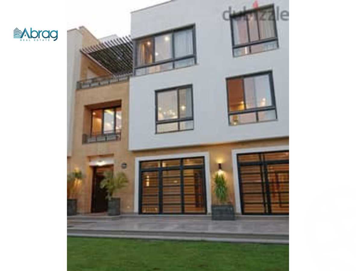 https://aqarmap.com.eg/ar/listing/5279644-for-sale-cairo-el-sheikh-zayed-city-compounds-kmbwnd-wyst-twn-swdyk