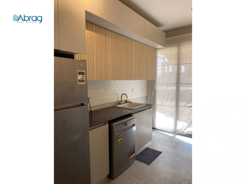 https://aqarmap.com.eg/ar/listing/3918906-for-sale-cairo-el-sheikh-zayed-city-compounds-kmbwnd-fyldj-wyst-dr-llttwyr