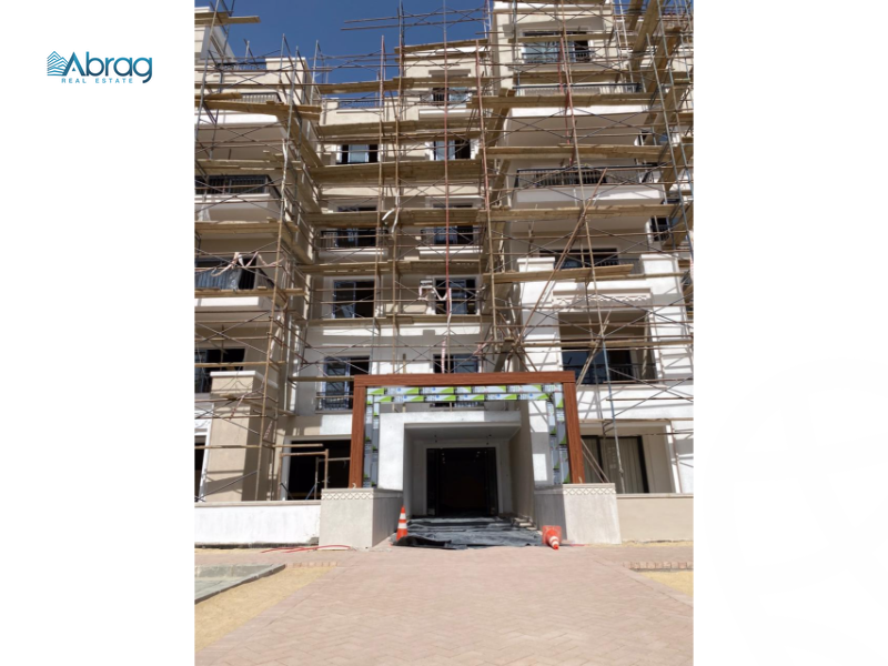 https://aqarmap.com.eg/ar/listing/3918906-for-sale-cairo-el-sheikh-zayed-city-compounds-kmbwnd-fyldj-wyst-dr-llttwyr