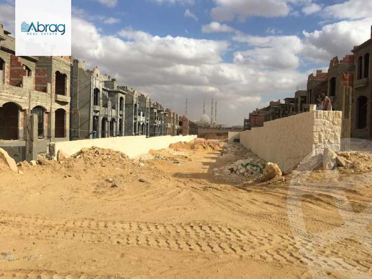 https://aqarmap.com.eg/ar/listing/5705948-for-sale-cairo-new-cairo-compounds-el-patio-oro