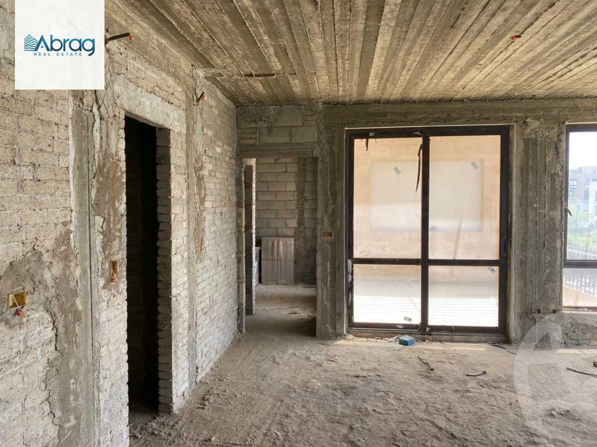 https://aqarmap.com.eg/en/listing/4032044-for-sale-cairo-el-sheikh-zayed-city-compounds-kmbwnd-wyst-twn-swdyk