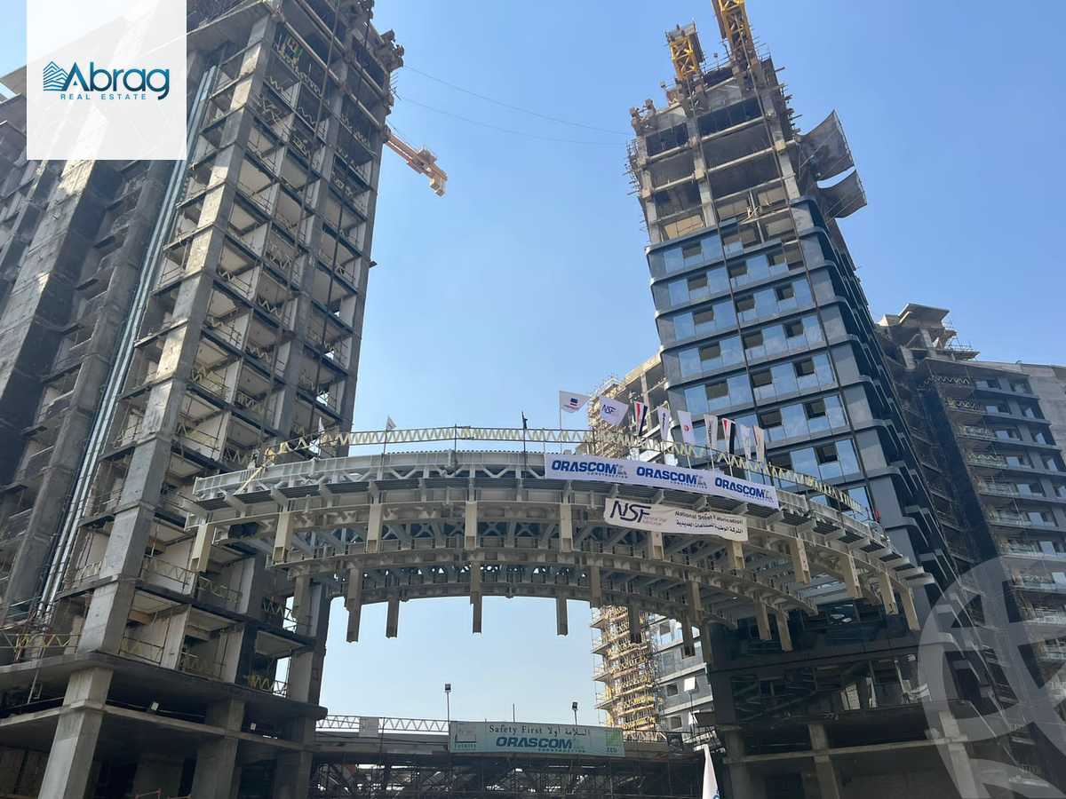 https://aqarmap.com.eg/ar/listing/4032064-for-sale-cairo-el-sheikh-zayed-city-compounds-brj-zyd-wr-llttwyr