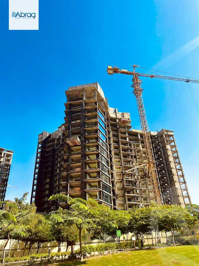 https://aqarmap.com.eg/ar/listing/4032064-for-sale-cairo-el-sheikh-zayed-city-compounds-brj-zyd-wr-llttwyr