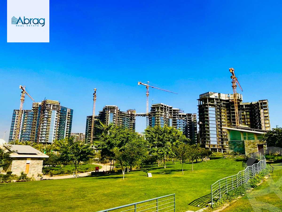 https://aqarmap.com.eg/ar/listing/4073176-for-sale-cairo-el-sheikh-zayed-city-compounds-brj-zyd-wr-llttwyr