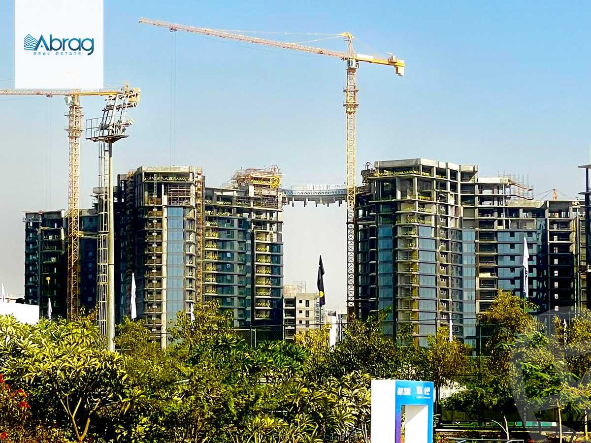 https://aqarmap.com.eg/ar/listing/4073176-for-sale-cairo-el-sheikh-zayed-city-compounds-brj-zyd-wr-llttwyr