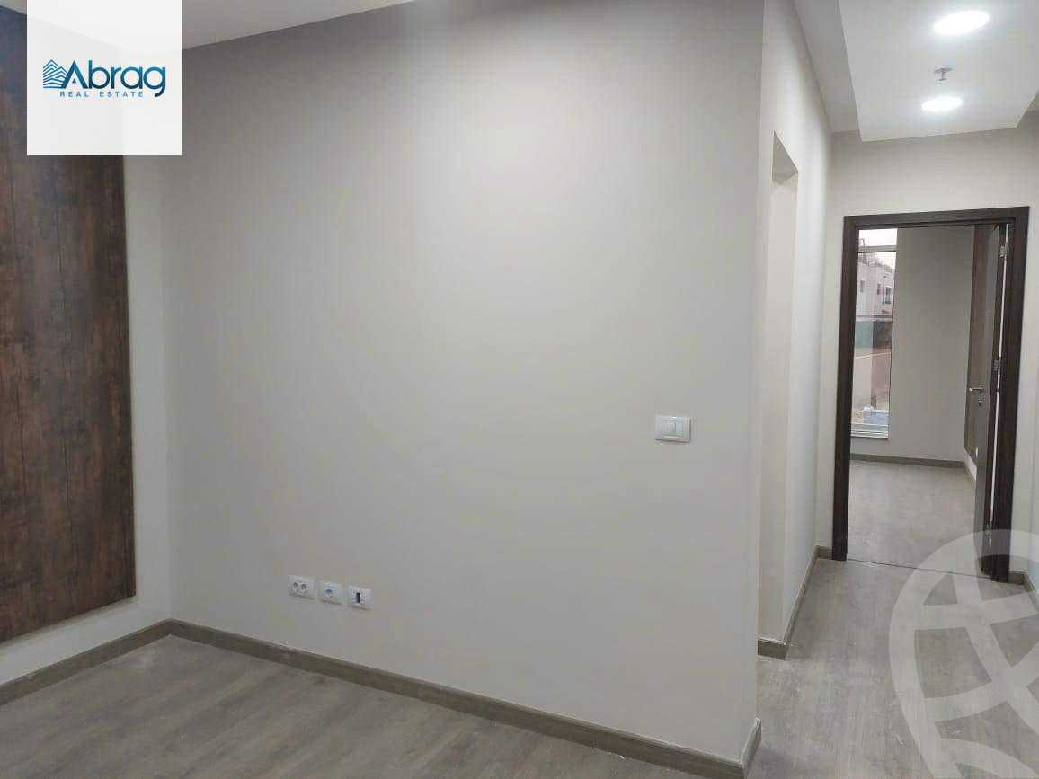 https://aqarmap.com.eg/ar/listing/4635738-for-rent-cairo-el-sheikh-zayed-city-compounds-tryfywm-zyd-nm-llttwyr