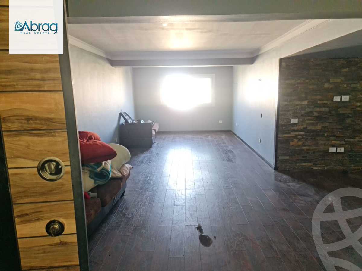 https://aqarmap.com.eg/en/listing/5231384-for-sale-cairo-el-sheikh-zayed-city-compounds-hadayek-el-mohandiseen