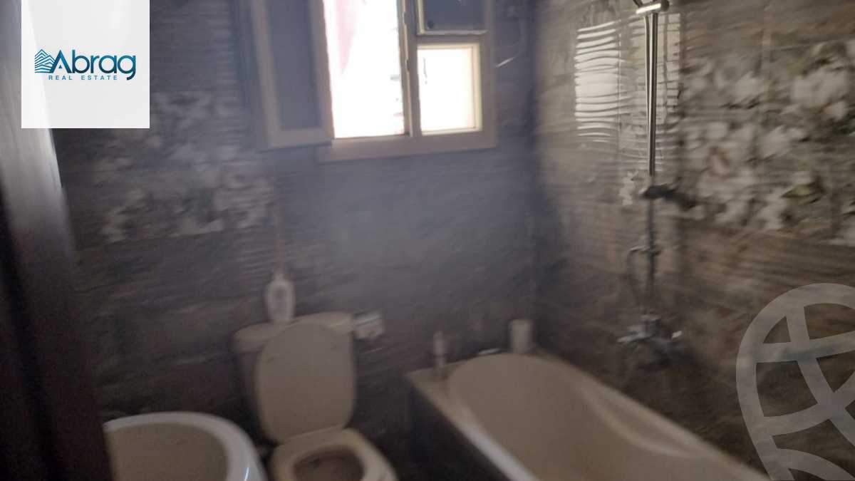 https://aqarmap.com.eg/ar/listing/5313248-for-sale-cairo-el-sheikh-zayed-city-compounds-el-yasmeen-compound