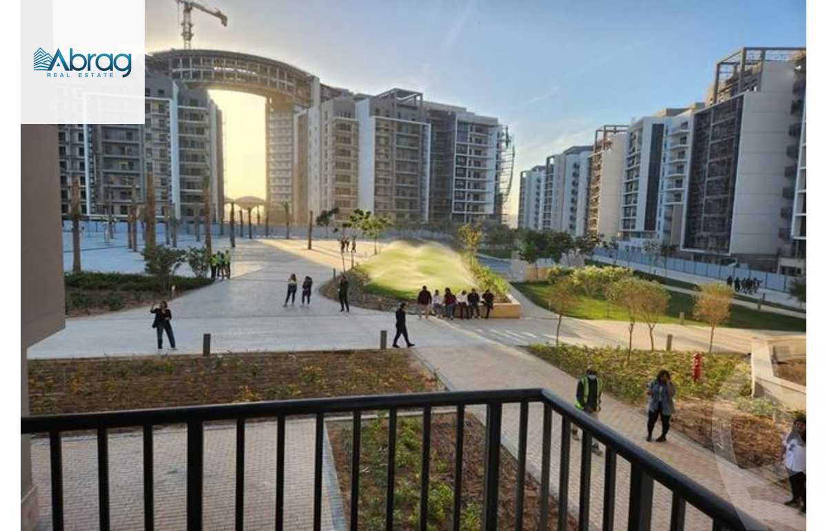 https://aqarmap.com.eg/en/listing/5378882-for-sale-cairo-el-sheikh-zayed-city-compounds-zyd-wr-llttwyr-park-towers-zed-el-sheikh-zayed-compound