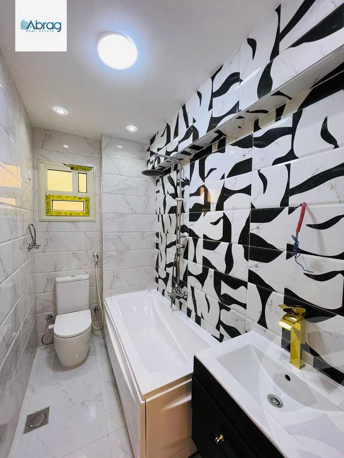 https://aqarmap.com.eg/ar/listing/5638784-for-sale-cairo-el-sheikh-zayed-city-el-hay-elsades-ashaer