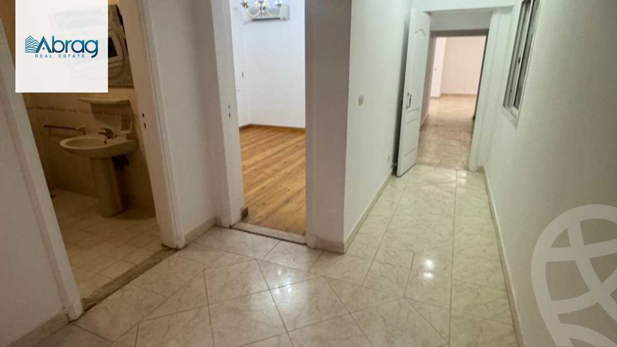 https://aqarmap.com.eg/en/listing/5753074-for-sale-cairo-el-sheikh-zayed-city-compounds-beverly-hills