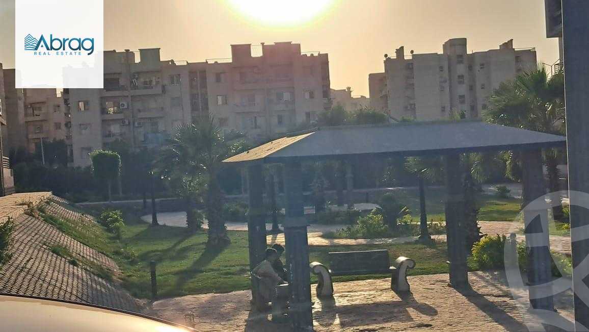 https://aqarmap.com.eg/en/listing/6123855-for-sale-cairo-el-sheikh-zayed-city-compounds-dr-msr