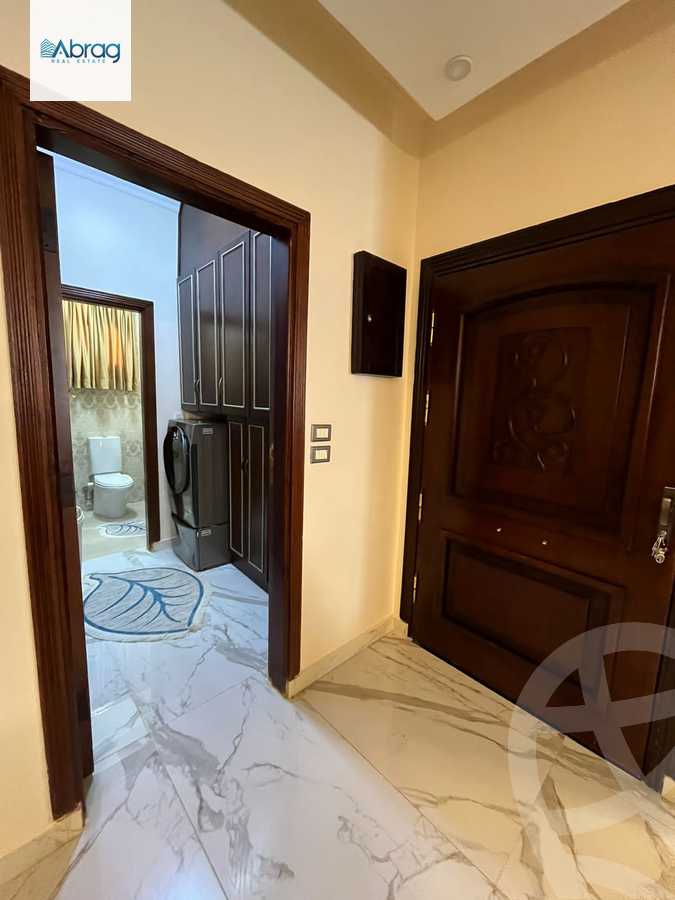 https://aqarmap.com.eg/en/listing/6123868-for-sale-cairo-el-sheikh-zayed-city-compounds-el-yasmeen-compound