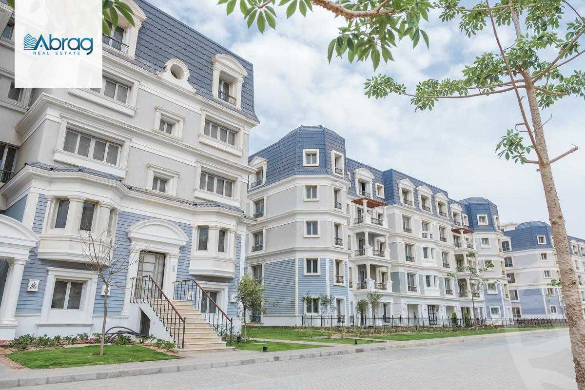 https://aqarmap.com.eg/ar/listing/6106899-for-sale-cairo-new-cairo-compounds-mountain-view-hyde-park