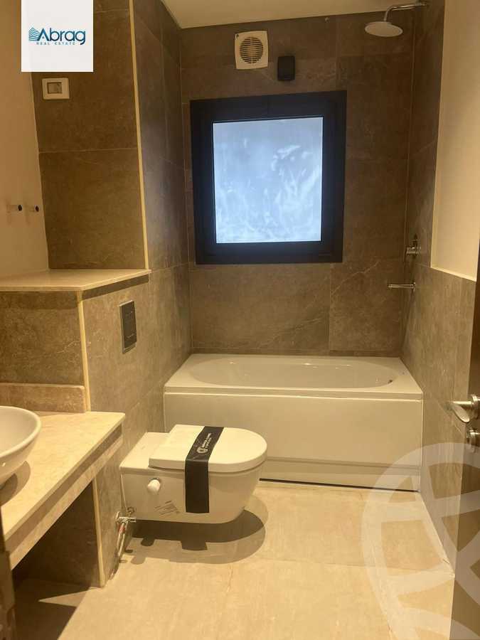 https://aqarmap.com.eg/ar/listing/6154950-for-sale-cairo-el-sheikh-zayed-city-compounds-zyd-wr-llttwyr-park-towers-zed-el-sheikh-zayed-compound