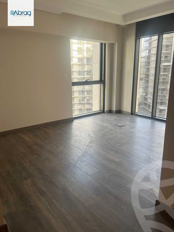 https://aqarmap.com.eg/ar/listing/6154950-for-sale-cairo-el-sheikh-zayed-city-compounds-zyd-wr-llttwyr-park-towers-zed-el-sheikh-zayed-compound