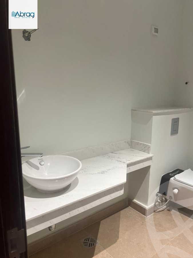 https://aqarmap.com.eg/ar/listing/6154950-for-sale-cairo-el-sheikh-zayed-city-compounds-zyd-wr-llttwyr-park-towers-zed-el-sheikh-zayed-compound