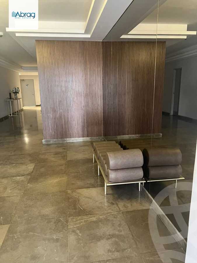 https://aqarmap.com.eg/ar/listing/6154950-for-sale-cairo-el-sheikh-zayed-city-compounds-zyd-wr-llttwyr-park-towers-zed-el-sheikh-zayed-compound