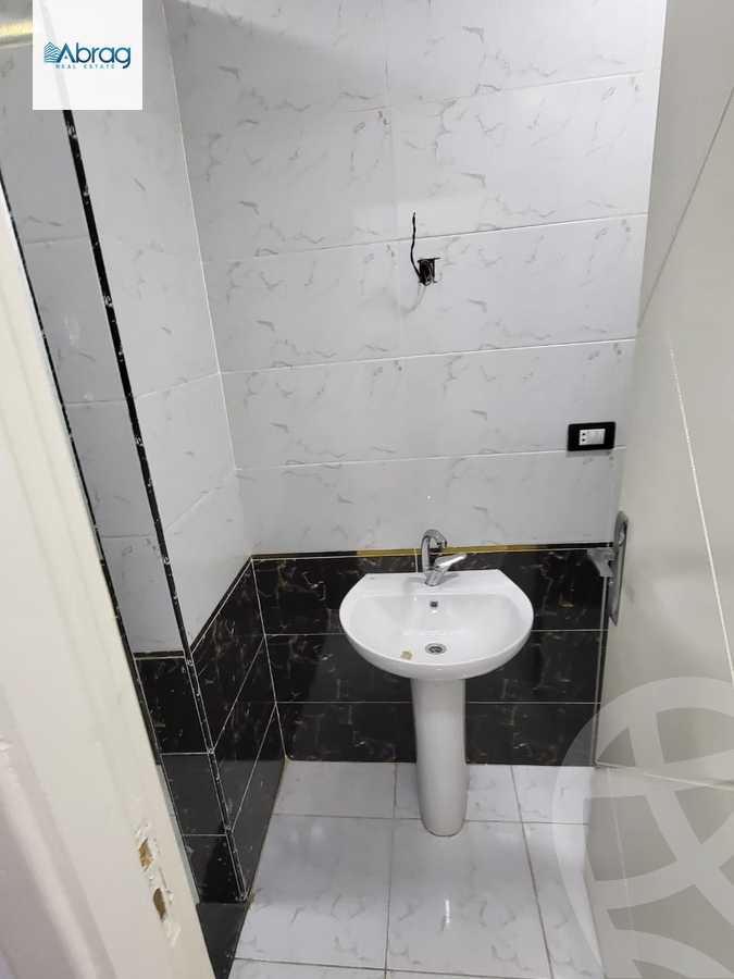 https://aqarmap.com.eg/en/listing/6155124-for-sale-cairo-el-sheikh-zayed-city-el-hay-elasher-street-100