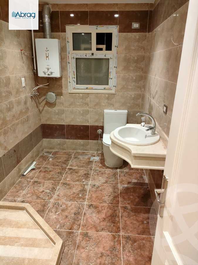 https://aqarmap.com.eg/en/listing/6165874-for-sale-cairo-el-sheikh-zayed-city-compounds-el-khamayel