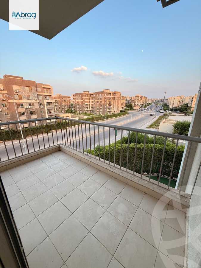 https://aqarmap.com.eg/en/listing/6238112-for-sale-cairo-el-sheikh-zayed-city-compounds-dh-drys