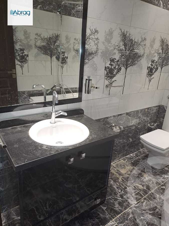 https://aqarmap.com.eg/en/listing/6262684-for-sale-cairo-el-sheikh-zayed-city-compounds-continental-gardens