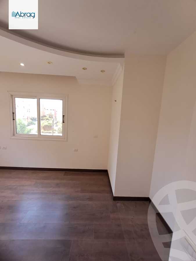 https://aqarmap.com.eg/en/listing/6262684-for-sale-cairo-el-sheikh-zayed-city-compounds-continental-gardens